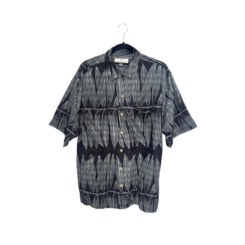Tommy Bahama Hawaiiian Camp Shirt Size M 100% Silk Black/Gray Short Sleeves